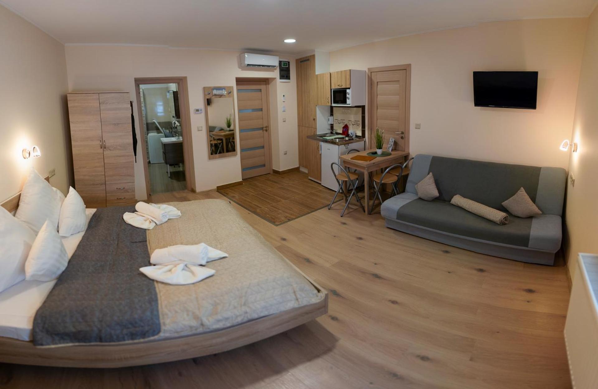 Holiday Apartmanhaz 귤러 외부 사진