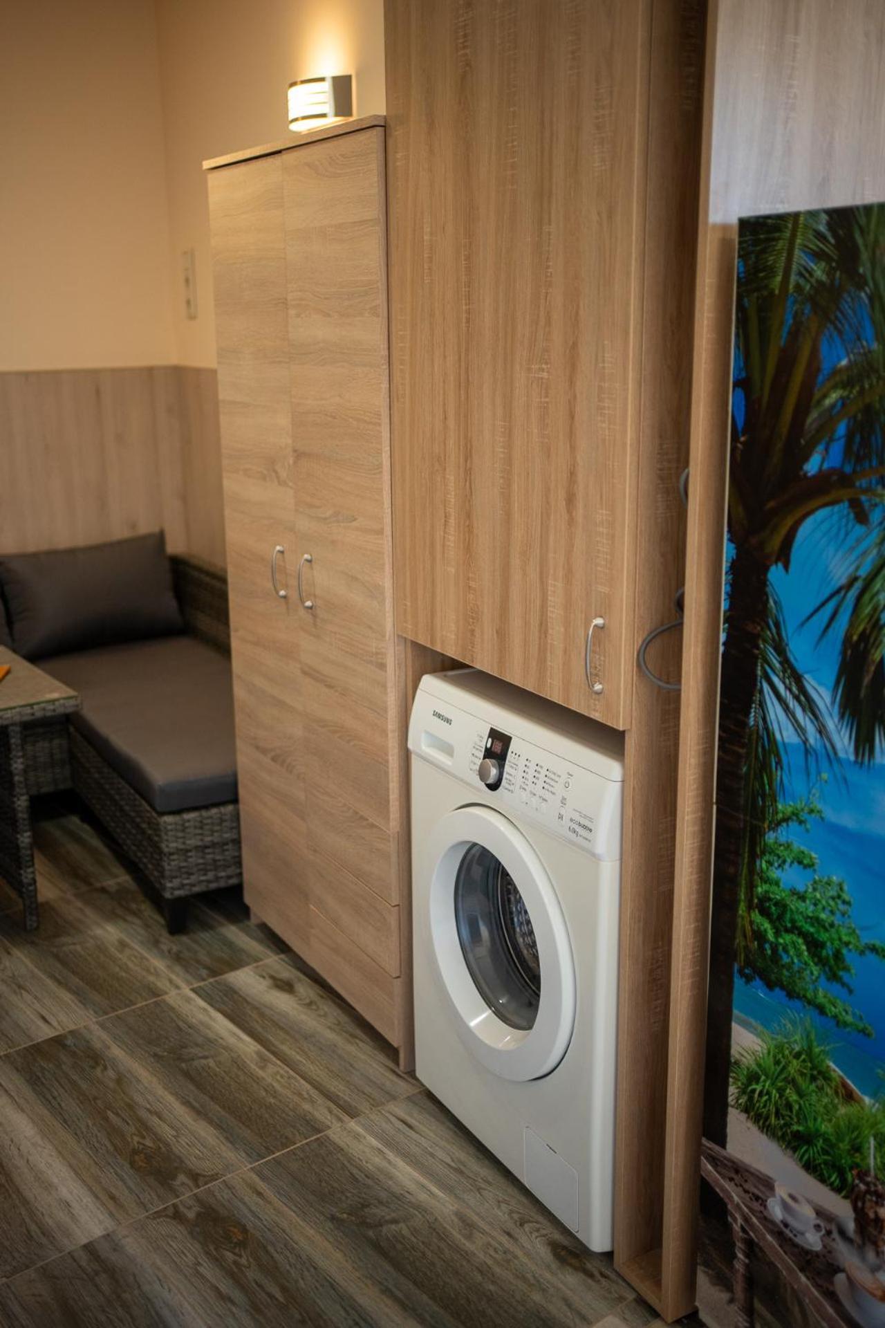 Holiday Apartmanhaz 귤러 외부 사진